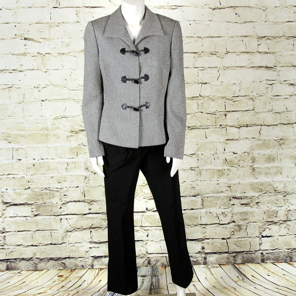 Tahari Blazer/ Black & Grey Zebra /Wool Blend / 6 - Picture 5 of 8